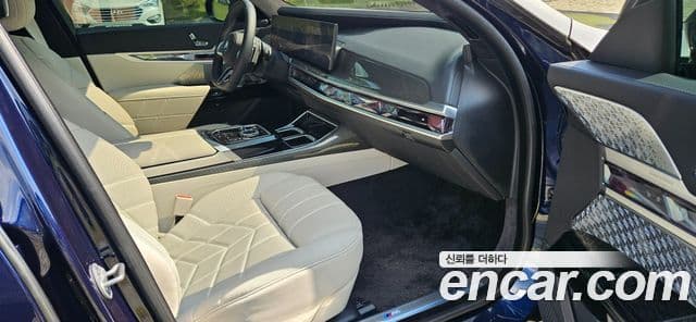 BMW 7 Series 2025 — Şəkil 11/20