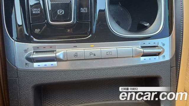 Kia Carnival 2020 — Фото 12/20