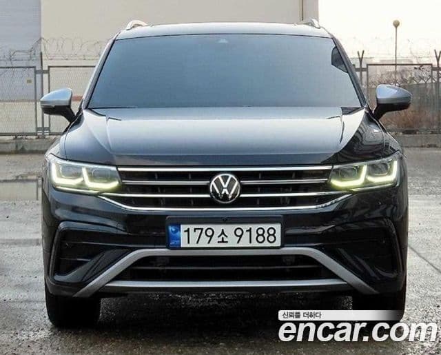 Volkswagen Tiguan Allspace 2023 — Фото 1/20