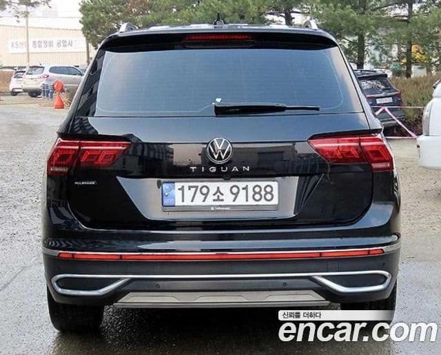 Volkswagen Tiguan Allspace 2023 — Фото 2/20
