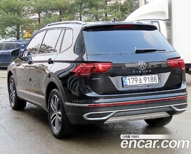 Volkswagen Tiguan Allspace 2023 — Фото 3/20