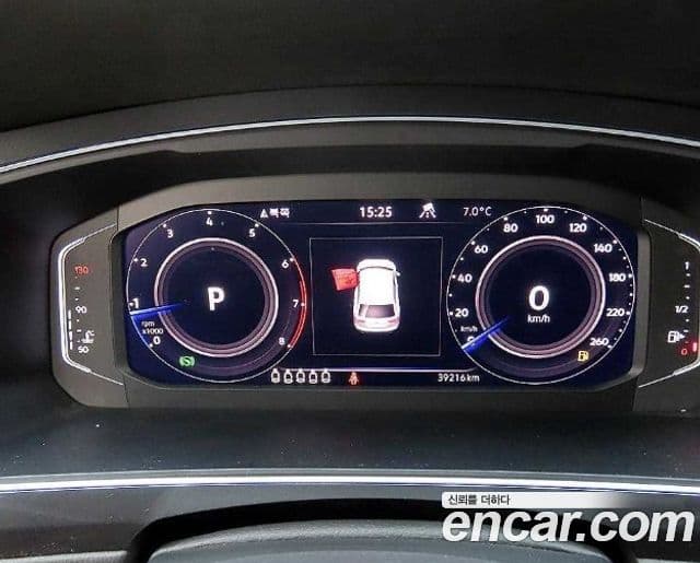 Volkswagen Tiguan Allspace 2023 — Фото 9/20