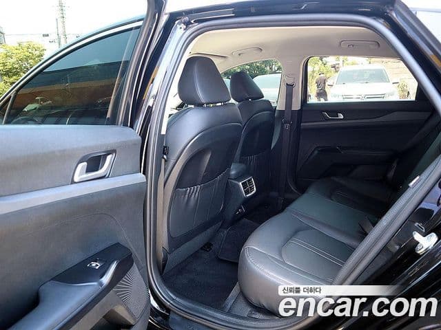Kia K5 2022 — Şəkil 6/19