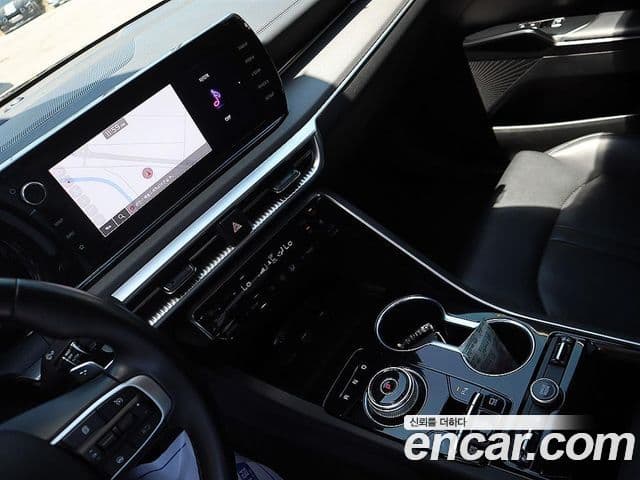Kia K5 2022 — Şəkil 9/19