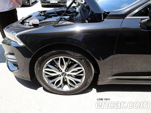 Kia K5 2022 — Şəkil 17/19