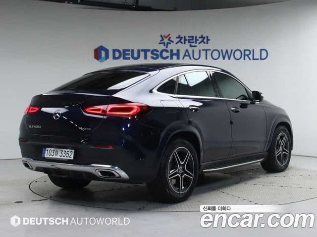 Mercedes-Benz GLE-Class 2021 — ფოტო 2/20