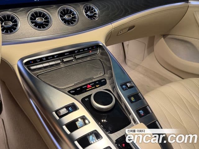 Mercedes-Benz AMG GT 2020 — Şəkil 15/18