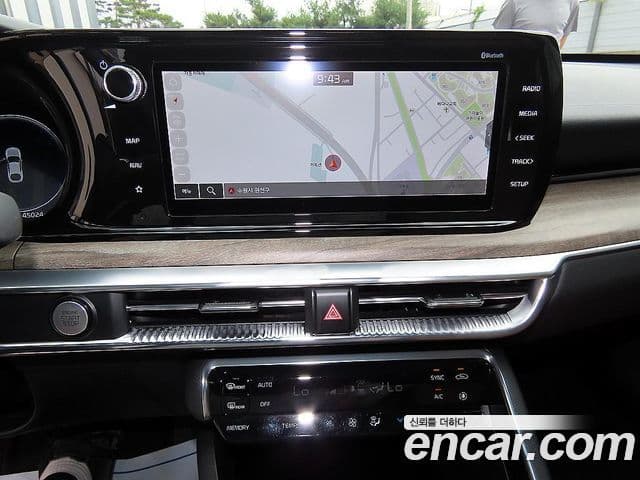 Kia K5 2023 — ფოტო 14/20