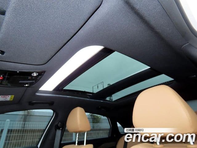 Kia K5 2023 — ფოტო 16/20