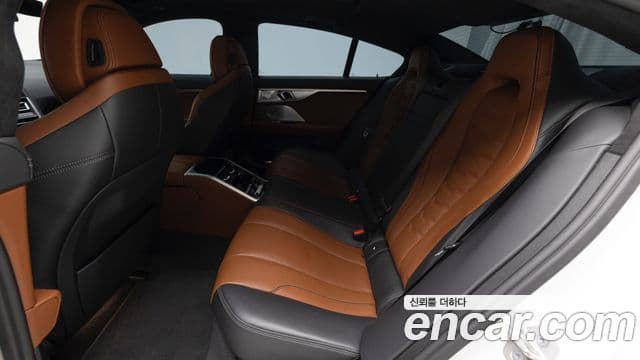 BMW 8 Series 2023 — Photo 5/20