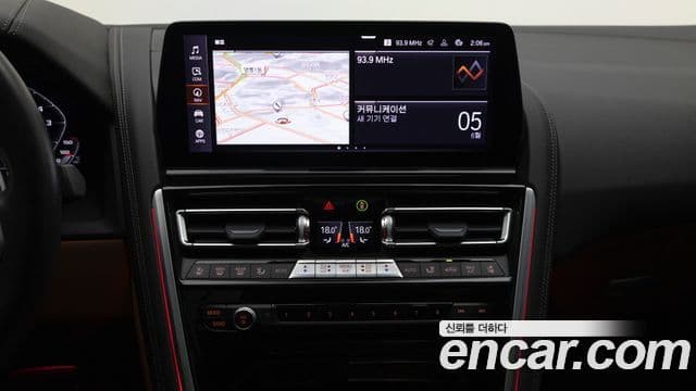 BMW 8 Series 2023 — Photo 17/20