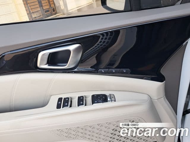 Kia Carnival 2024 — Şəkil 19/20