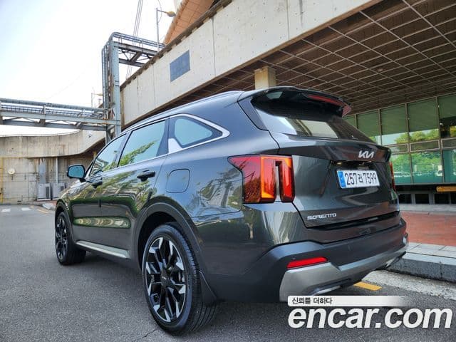 Kia Sorento 2023 — Şəkil 1/20