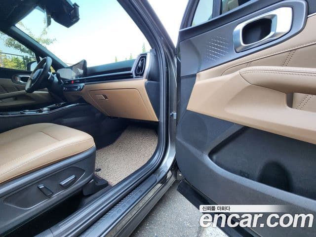 Kia Sorento 2023 — Şəkil 8/20
