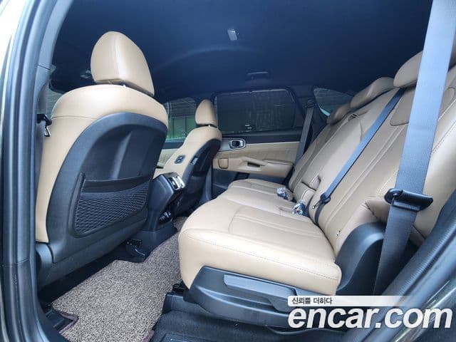 Kia Sorento 2023 — Şəkil 12/20