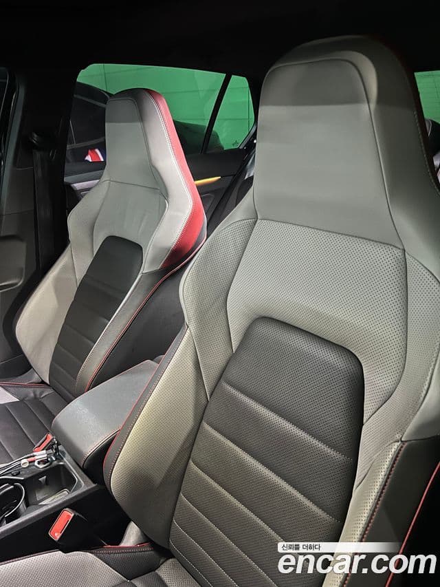 Volkswagen Golf 2022 — Photo 11/18