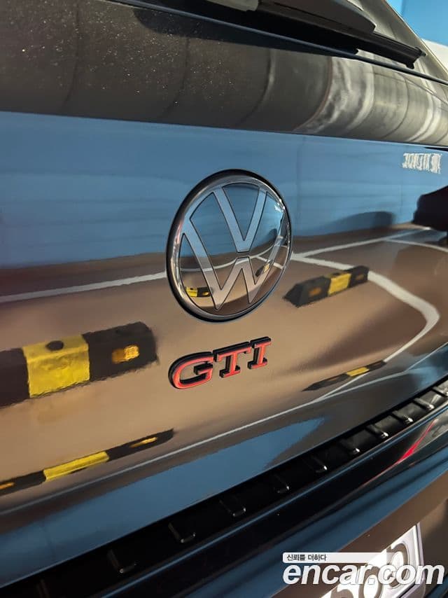 Volkswagen Golf 2022 — Photo 5/18