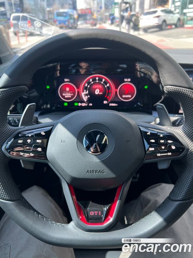 Volkswagen Golf 2022 — Photo 3/18