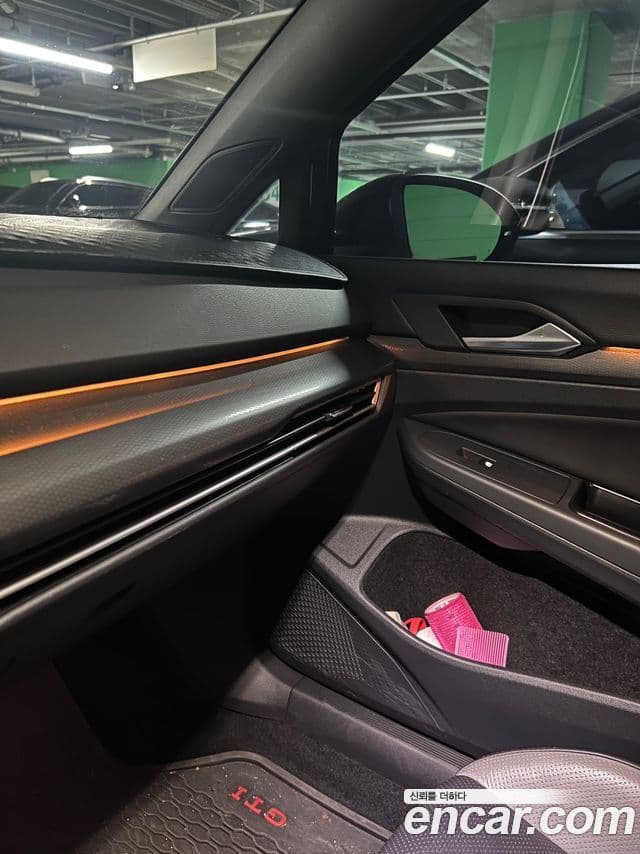 Volkswagen Golf 2022 — Photo 9/18