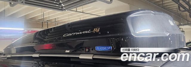 Kia Carnival 2023 — ფოტო 14/14