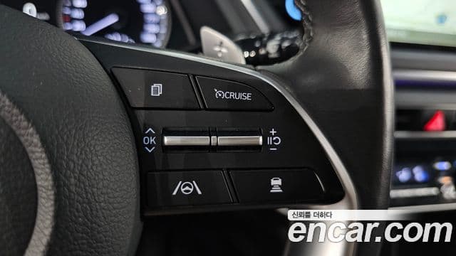 Hyundai Sonata 2023 — ფოტო 19/20