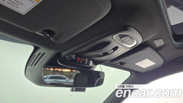 Volvo XC40 2019 — Şəkil 17/20
