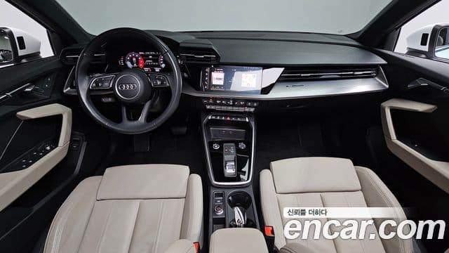 Audi A3 2023 — Фото 7/20