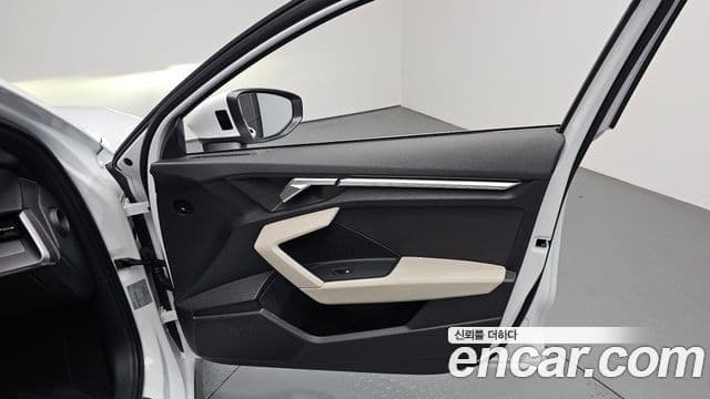 Audi A3 2023 — Photo 22/32