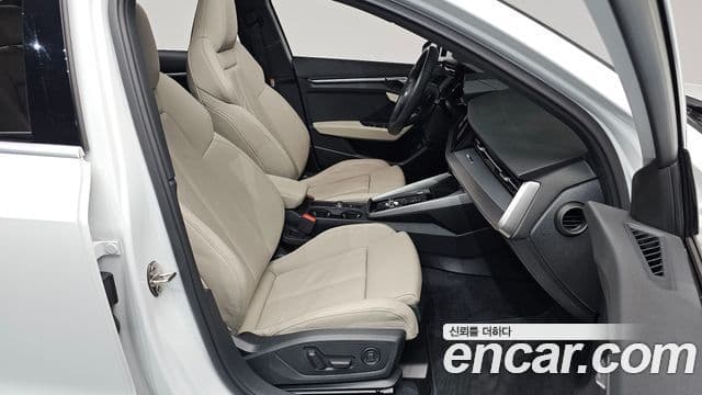 Audi A3 2023 — Photo 27/32