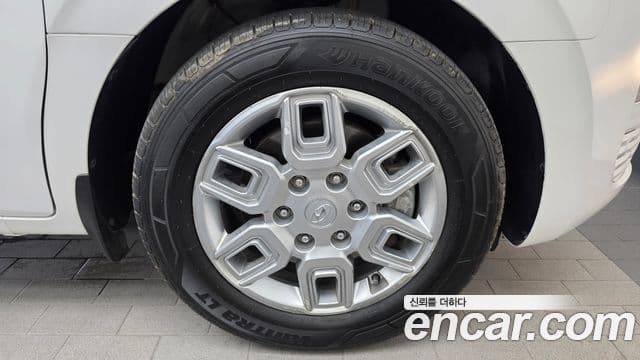Hyundai Staria 2021 — ფოტო 14/32
