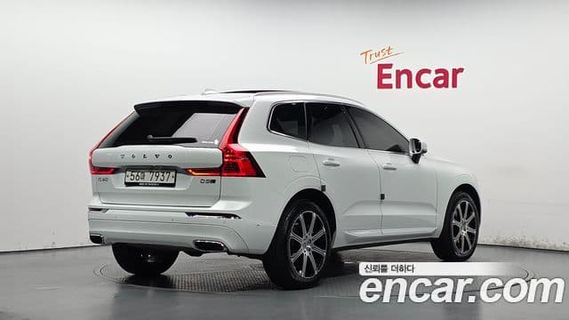 Volvo XC60 2018 — Şəkil 2/20