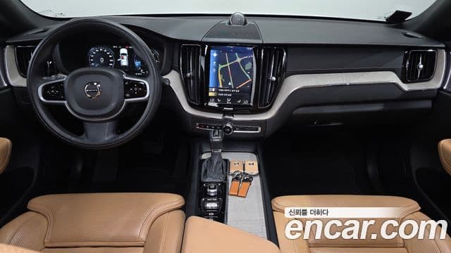 Volvo XC60 2018 — Şəkil 7/20