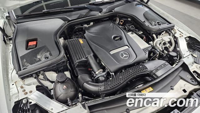 Mercedes-Benz E-Class 2021 — ფოტო 6/20