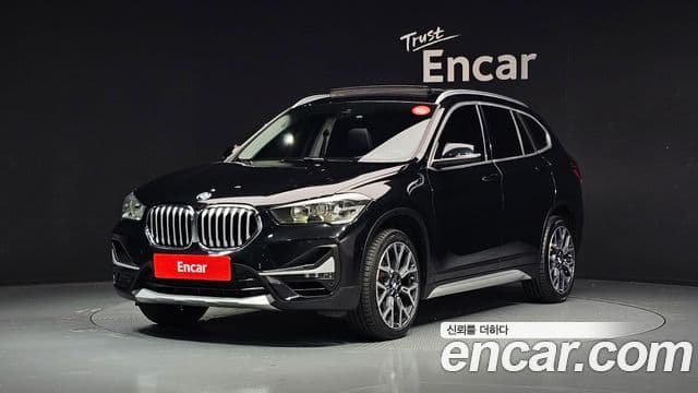 BMW X1 2022 — Şəkil 1/20