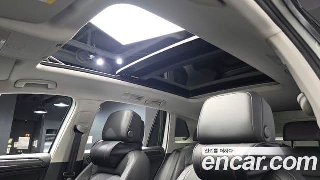 Volkswagen Tiguan 2020 — ფოტო 20/20