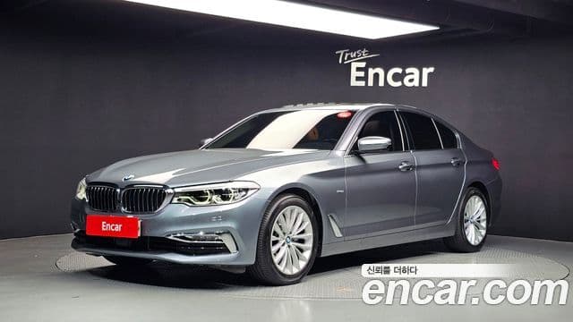 BMW 5 Series 2018 — Фото 1/20