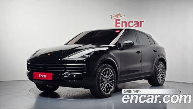 Porsche Cayenne 2023 — Photo 18/38
