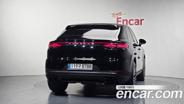 Porsche Cayenne 2023 — Photo 11/38