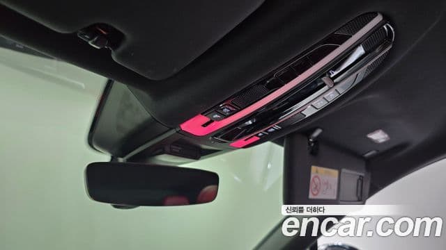 Porsche Cayenne 2023 — Photo 5/38