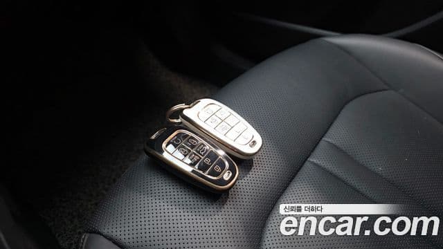 Hyundai Sonata Hybrid 2022 — Photo 30/30