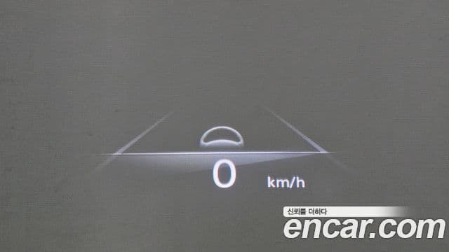 Genesis GV70 2022 — ფოტო 17/20