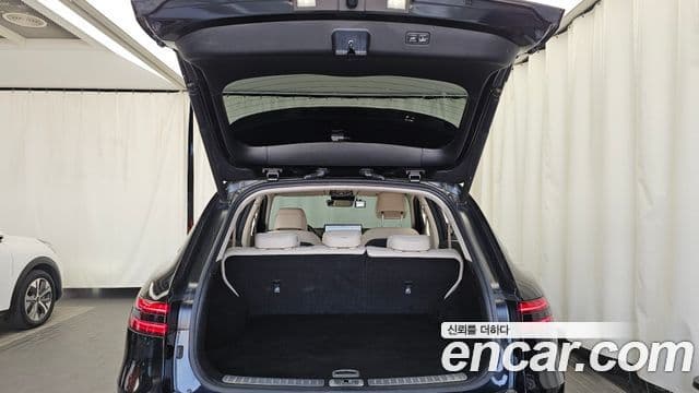 Genesis GV70 2022 — ფოტო 20/20