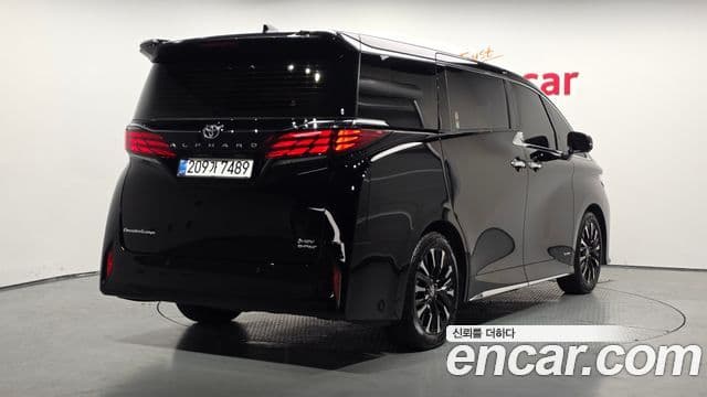 Toyota Alphard 2025 — ფოტო 2/20