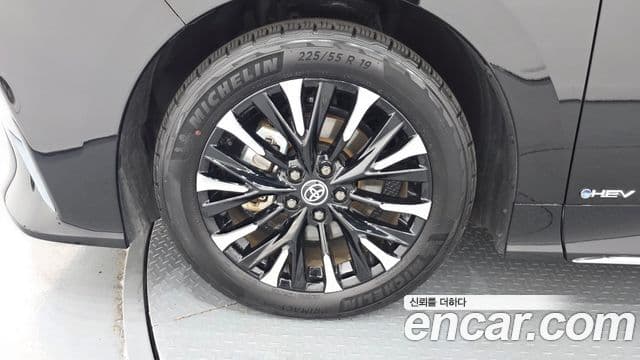 Toyota Alphard 2025 — ფოტო 5/20