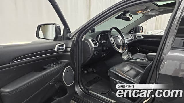 Jeep Grand Cherokee 2021 — Şəkil 10/20
