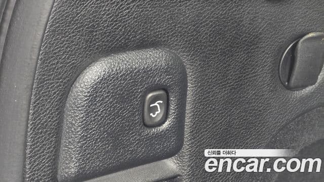 Jeep Grand Cherokee 2021 — Photo 3/32