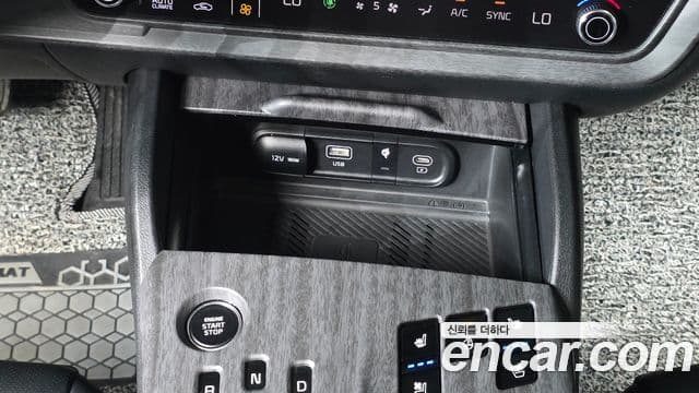 Kia Sportage 2022 — ფოტო 19/20