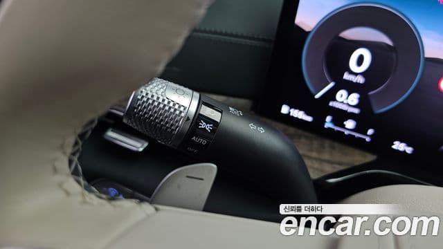 Genesis GV80 2023 — ფოტო 24/39