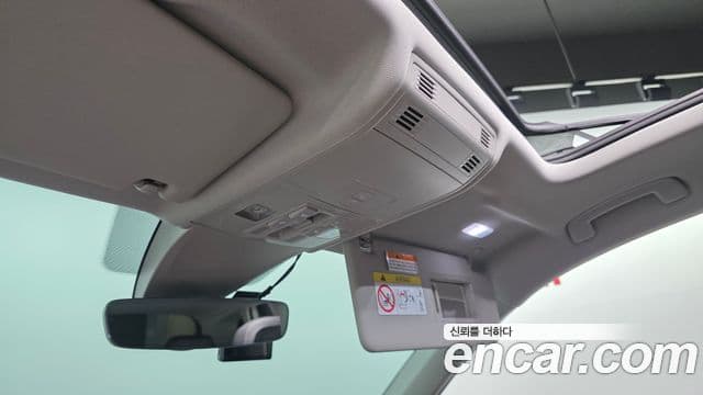 Volkswagen Tiguan 2022 — Photo 22/33