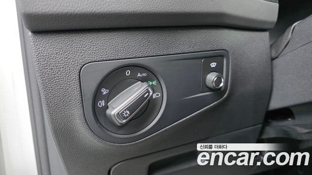 Volkswagen Tiguan 2022 — Photo 24/33